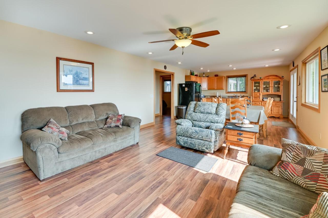 Kentucky Lake Getaway With Lookout Deck, Water View! New Concord المظهر الخارجي الصورة