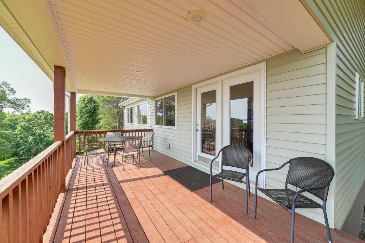 Kentucky Lake Getaway With Lookout Deck, Water View! New Concord المظهر الخارجي الصورة