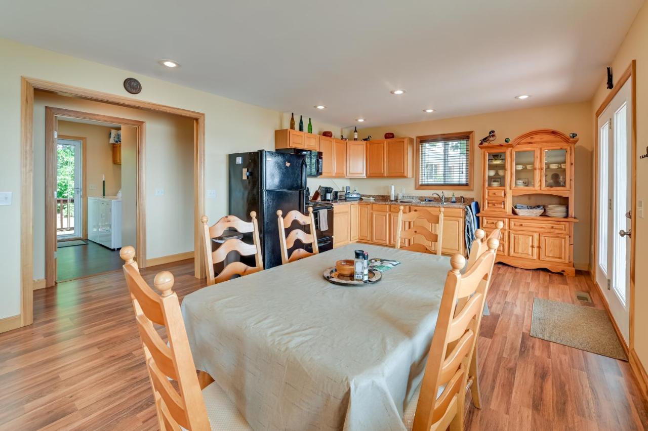 Kentucky Lake Getaway With Lookout Deck, Water View! New Concord المظهر الخارجي الصورة