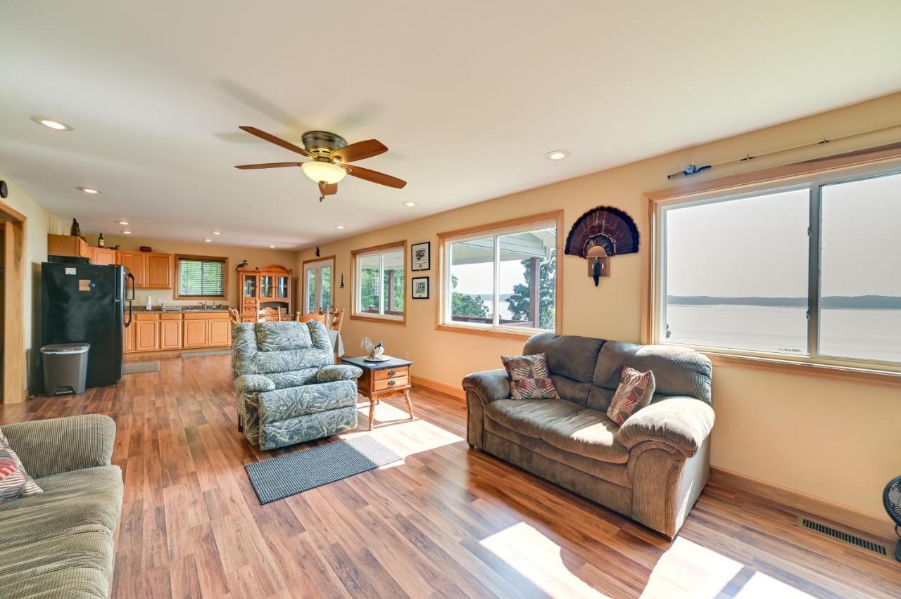 Kentucky Lake Getaway With Lookout Deck, Water View! New Concord المظهر الخارجي الصورة