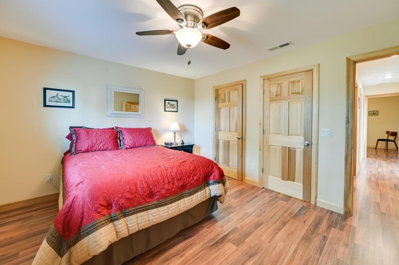 Kentucky Lake Getaway With Lookout Deck, Water View! New Concord المظهر الخارجي الصورة